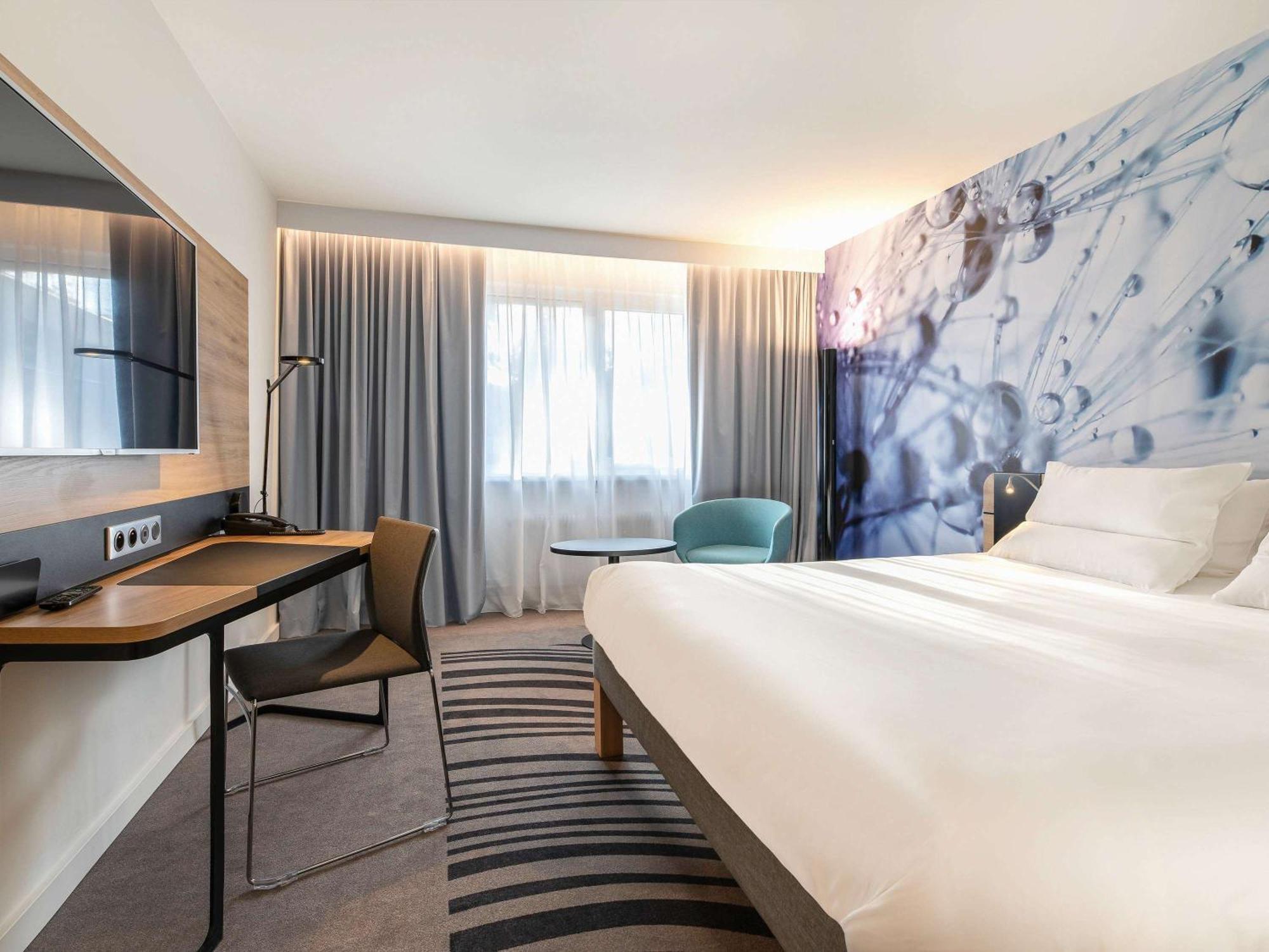 Novotel Hotel 3*